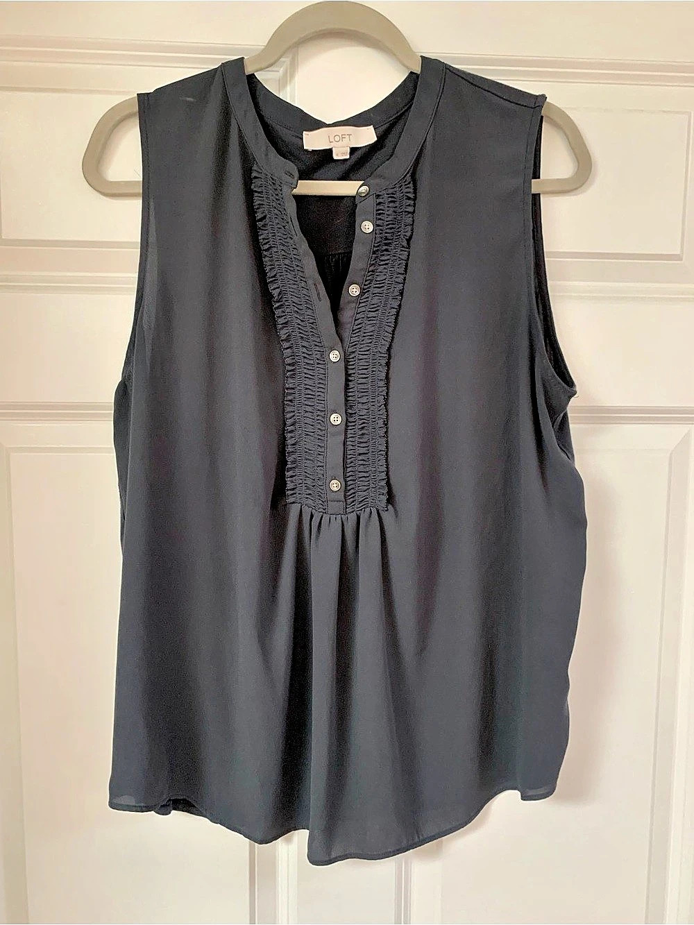 LOFT Sleeveless Dark Gray Blouse Size XL